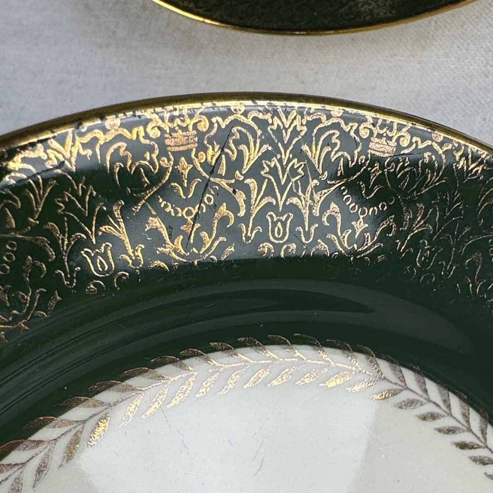Homer Laughlin Green and Yellow Floral Bread or Salad Plates - Picture 7 of 8